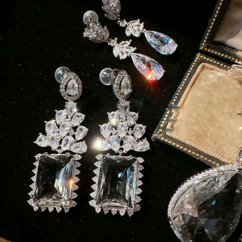 2023 Women Sotheby's Droplet Gem Plated with 18K Gold Geometric Large Carat Zircon Earrings