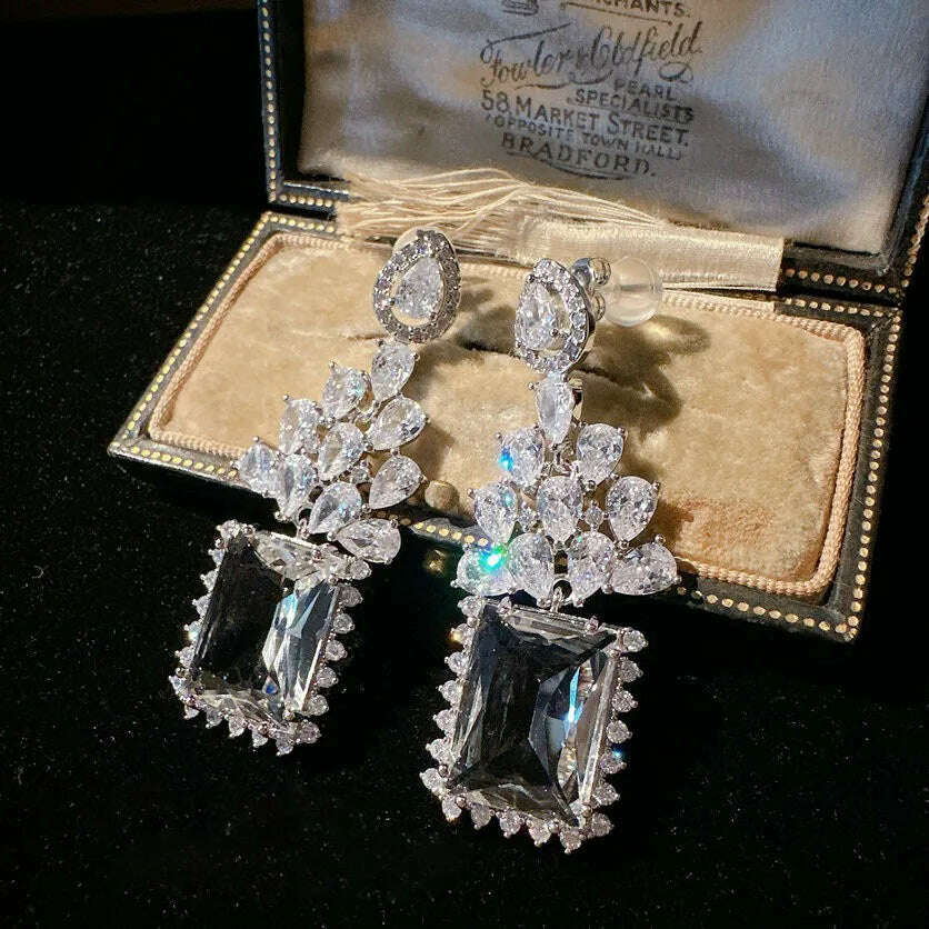 2023 Women Sotheby's Droplet Gem Plated with 18K Gold Geometric Large Carat Zircon Earrings