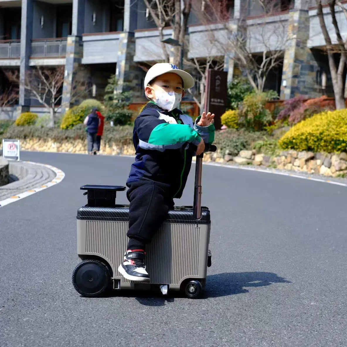 FENGJIU Manufacturer Supplier Electric Suitcase Scooter Electric Ride on Suitcase Electric Scooter Suitcase for Kids |...