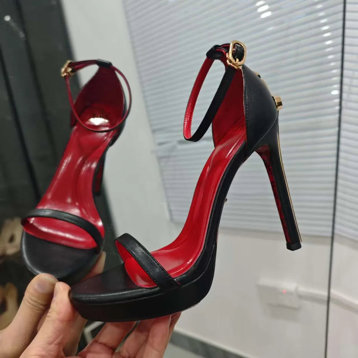 Retro Dress High-Heeled Shoe Pendant with Stiletto Heel Anti-Slippery Rubber Outsole Buckle Strap and Lightweight Design - Kimlud