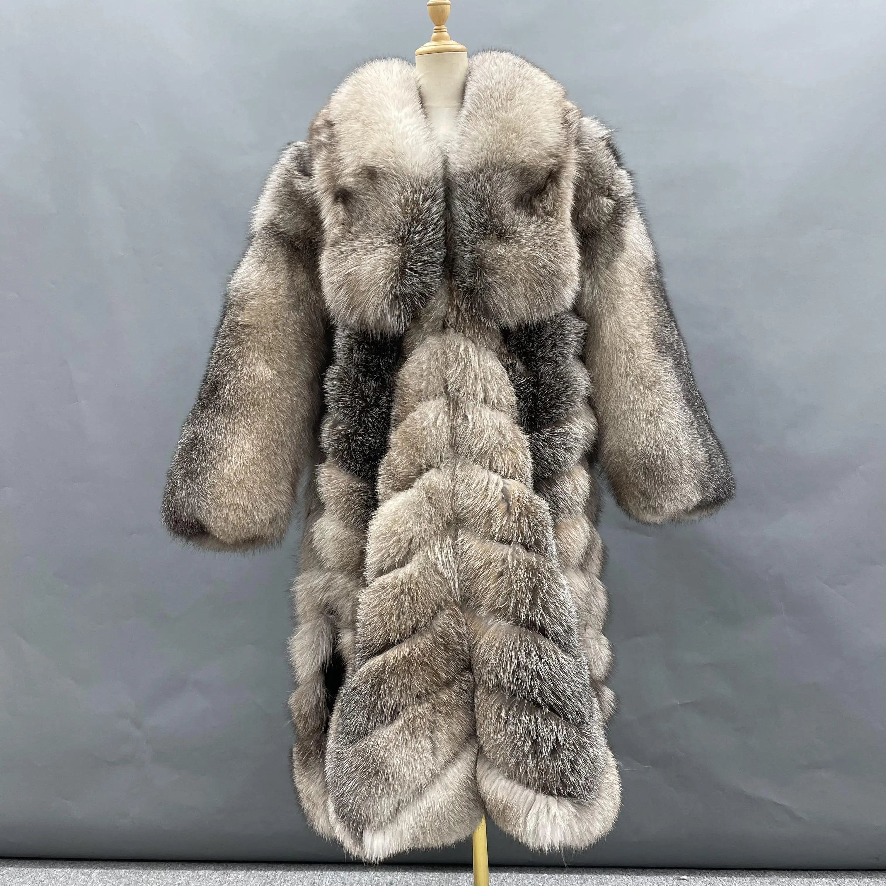 Factory Directly Sell Socialite Wear Top Quality Cross Fox Fur All Fur Collar Coat Jacket Women