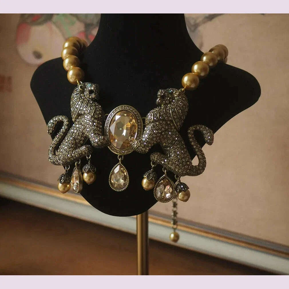 Europe and the United States Retro Jewelry Vintage Delicate Lion Necklace Exaggerated Party Gift Tassel Necklace Hd