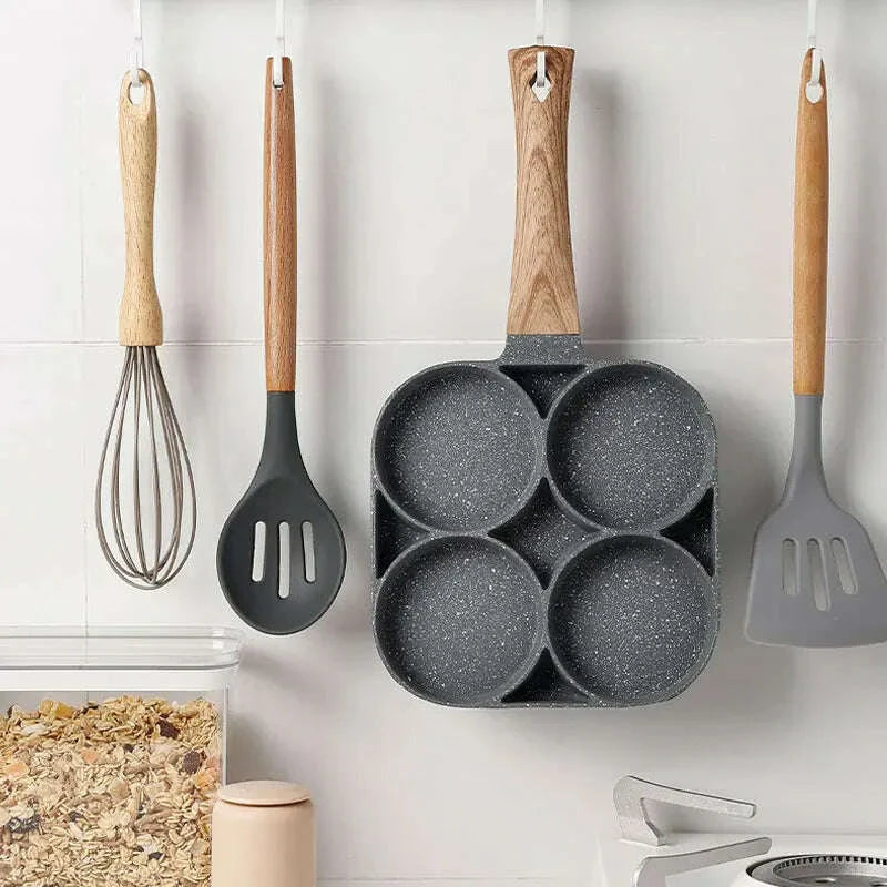 2/4-Hole Egg Frying Pan Non-stick Omelet Pan Egg Pancake Steak Pan Cooking Egg Ham Pans Breakfast Maker Egg Cooker Pan