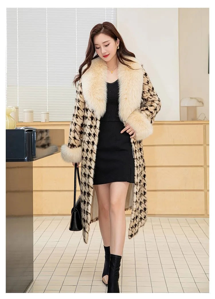 Hot Sales Genuine Mink Fur Fashion New Women's Long Thickened Oversized Fox Fur Collar Warm Mink Coat High Quality Real Fur Coat