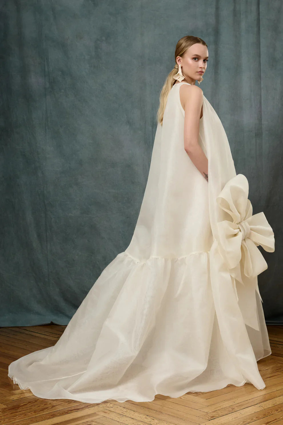 Couture Pretty Beige Organza Losse Long Formal Dresses With Big Handmade Flower Bridal Gowns Wedding Dress - Kimlud