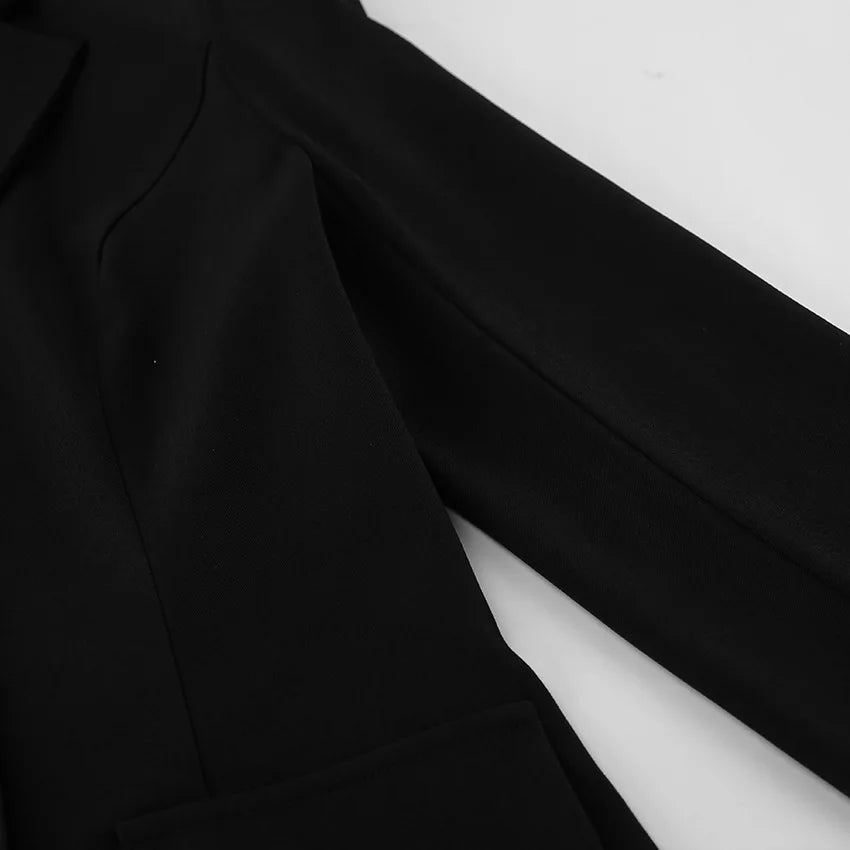 2025 Autumn and Winter New Fashion Black Small Suit Solid Jacket Design Sense Lace Splicing Commuting Long Sleeved Top Coat