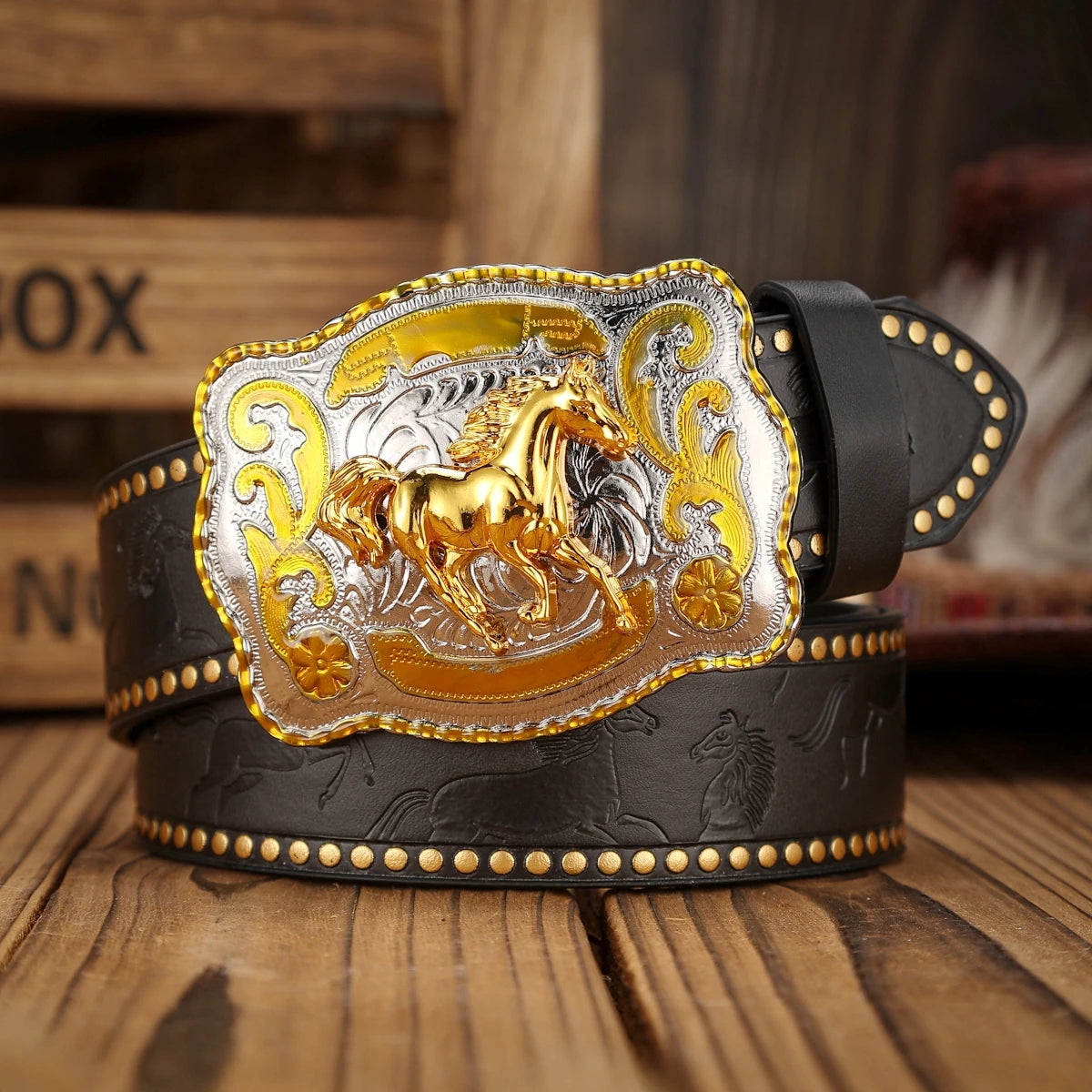 A Western-style buckle PU belt suitable for both men and women, and a unique retro casual belt (with perforated nails)