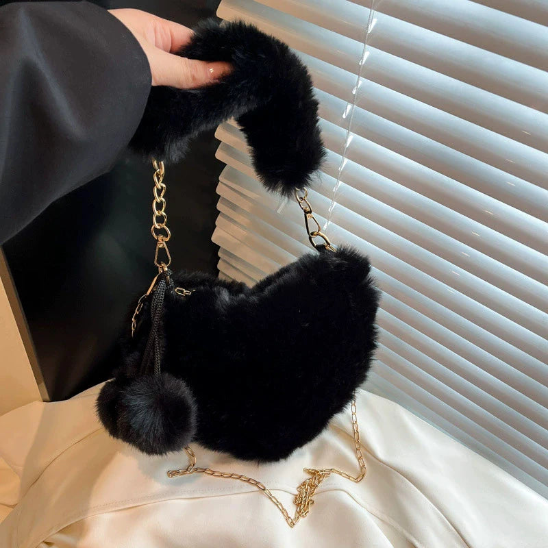 Large Capacity Fur Handbag Heart Shape Ladies Shoulder Bag Fashionable Cute Soft Zipper Closure Interior Phone Pocket