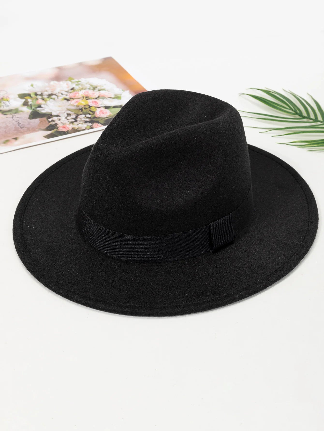 Autumn and winter men and women's new large brimmed hats, fashionable woolen jazz hats, English style top hats