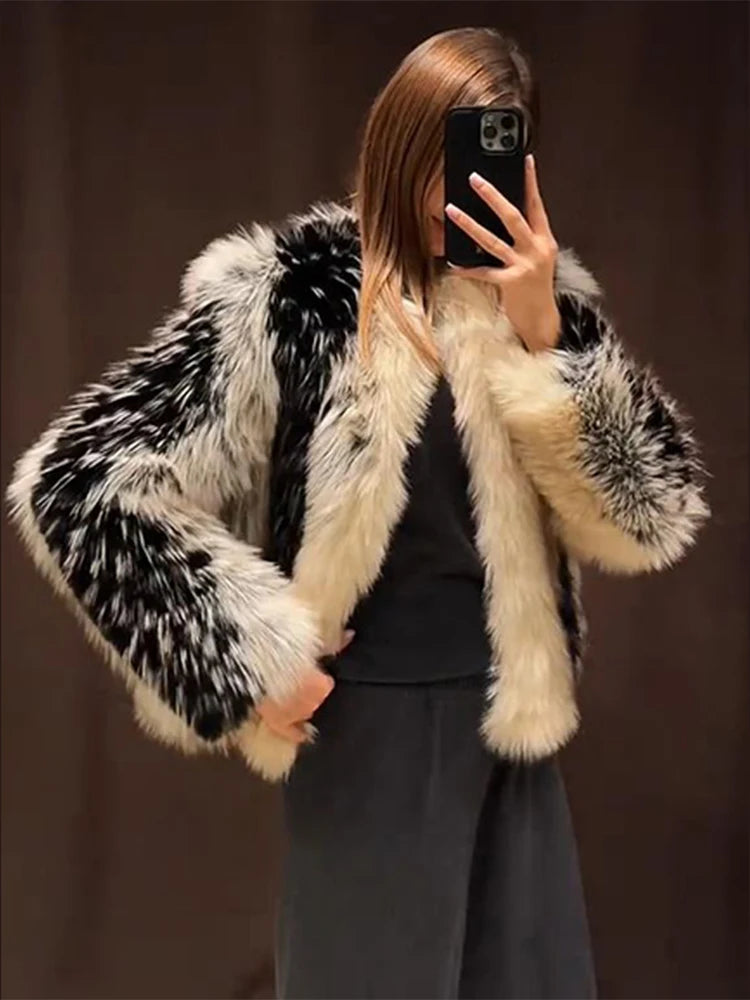 Elegant Fur Women's Coat O-neck Long Sleeve Thicken Warm Female Jackets 2025 Winter Fashion Panelled Furry Lady Outwears