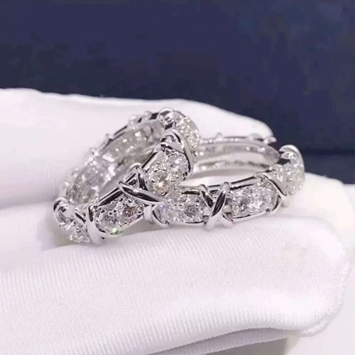 Luxury 925 Sterling Silver Ring Interlaced With Aaa Zircon Crystal Ring For A Woman'S Engagement Jewelry Gift 2 Color Choices