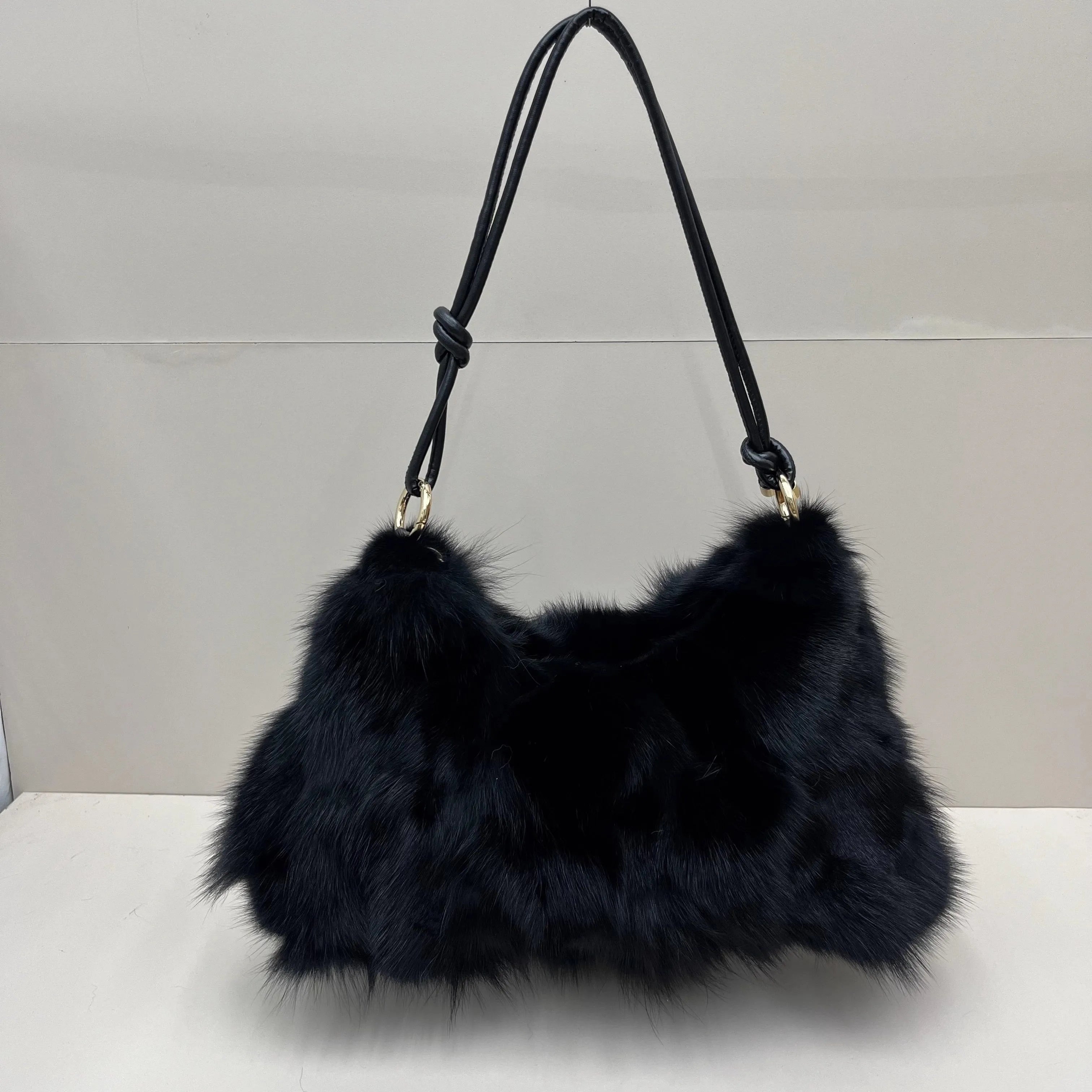Winter Fox Fur Bag Women's Bag Fashion Handbag Ladies Bags Purses Women Shoulder Bag Real Silver Fox Fur Messenger Bags