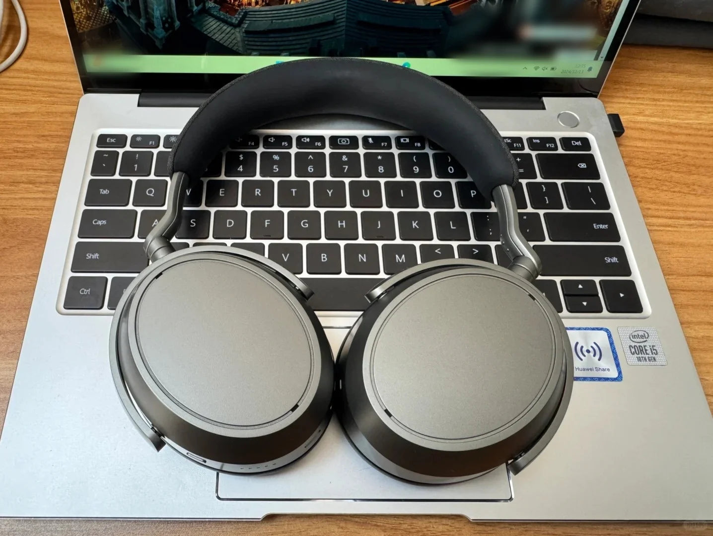 Sennheiser Momentum 4 Wireless Headphones Bluetooth 5.2 Adaptive Noise Cancellat 42mm Converter System 60 Hours Battery...