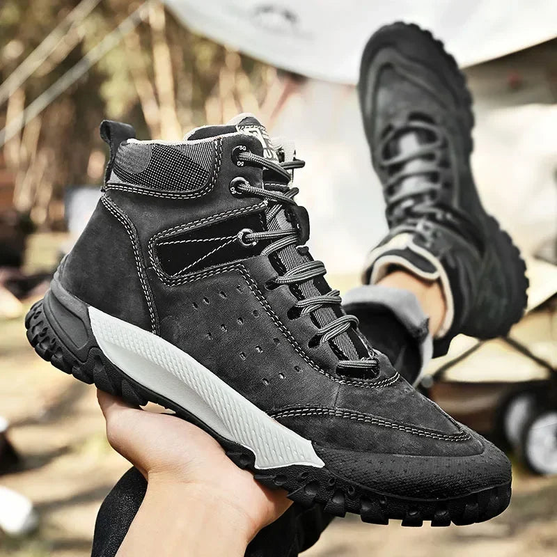 Men Shoes New Cow Leather High Tops Sport Hiking Shoes Outdoor Sneakers Skidproof Cow Leather Climbing Boots