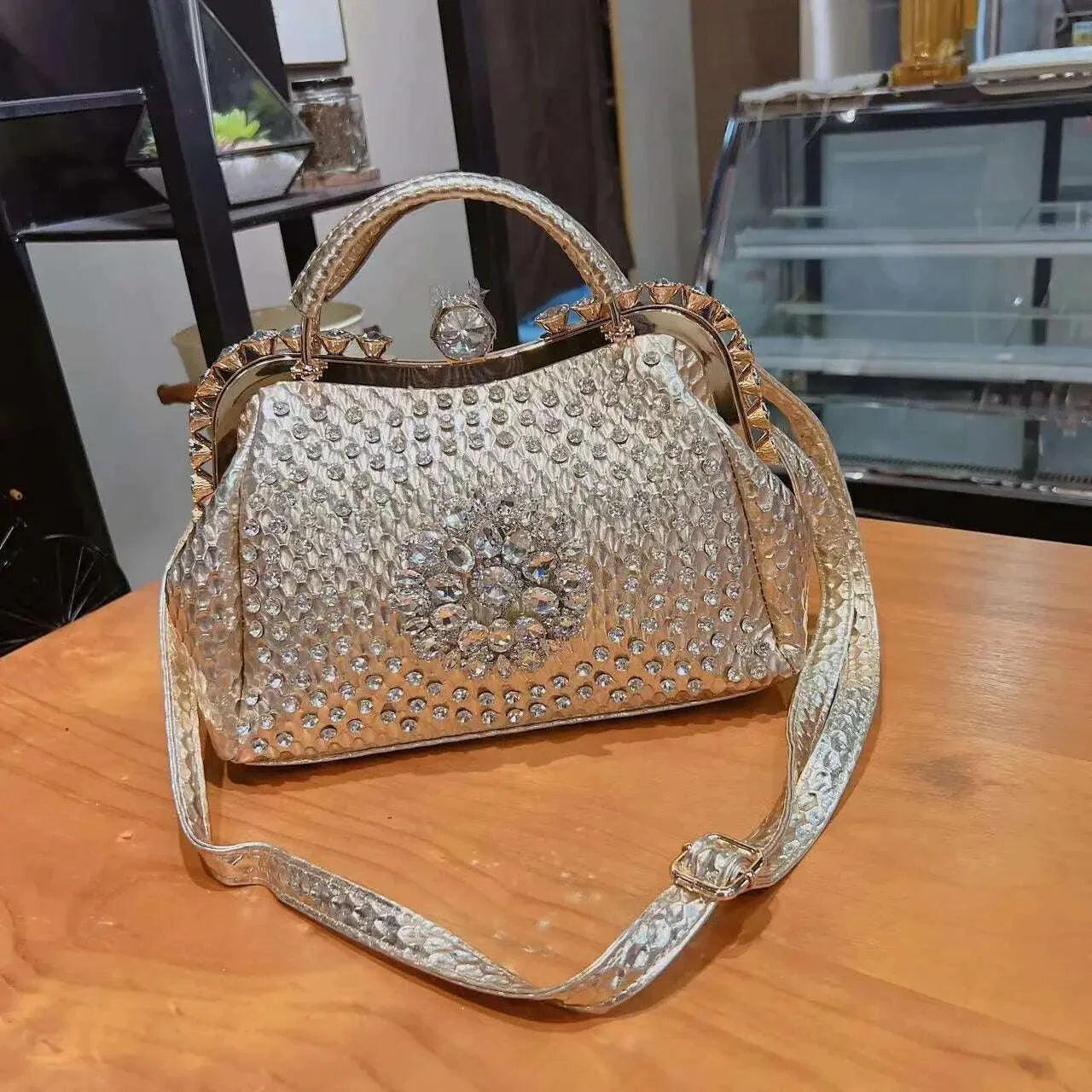 2023 New Luxury Fashion Diamonds Women's Handbags Leather Design Clip Rhinestone Bag Portable Tote Shoulder Messenger Bags