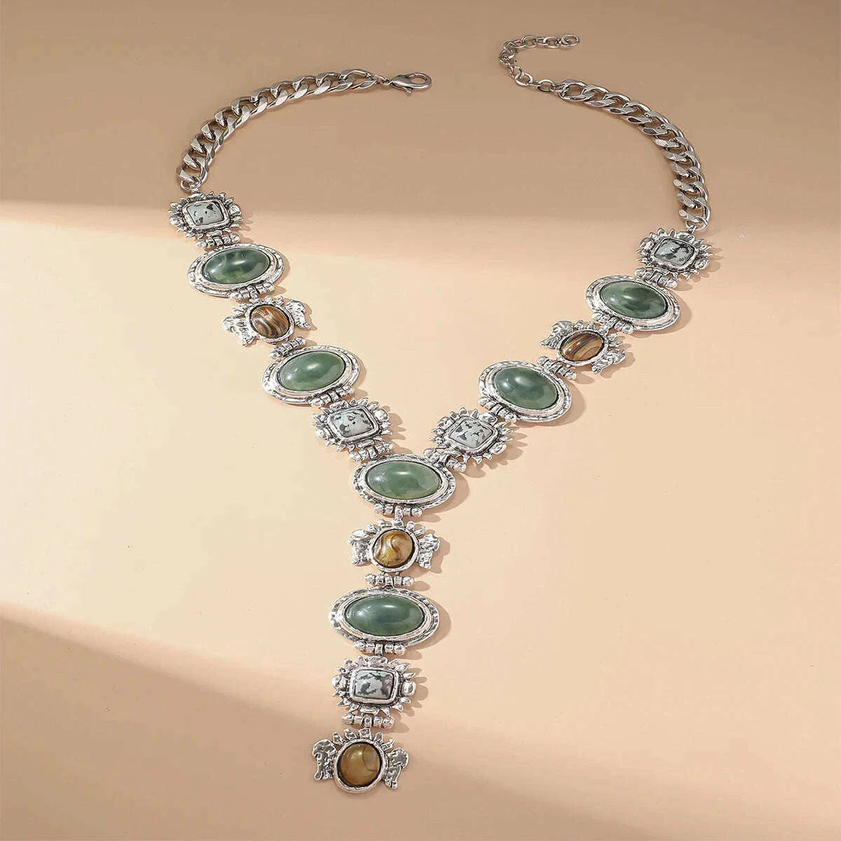 Vintage Chunky Geometric Resin Necklace for Women Irregular Exaggerated Big Statement Metal Necklace Ethnic Style Jewelry Gifts