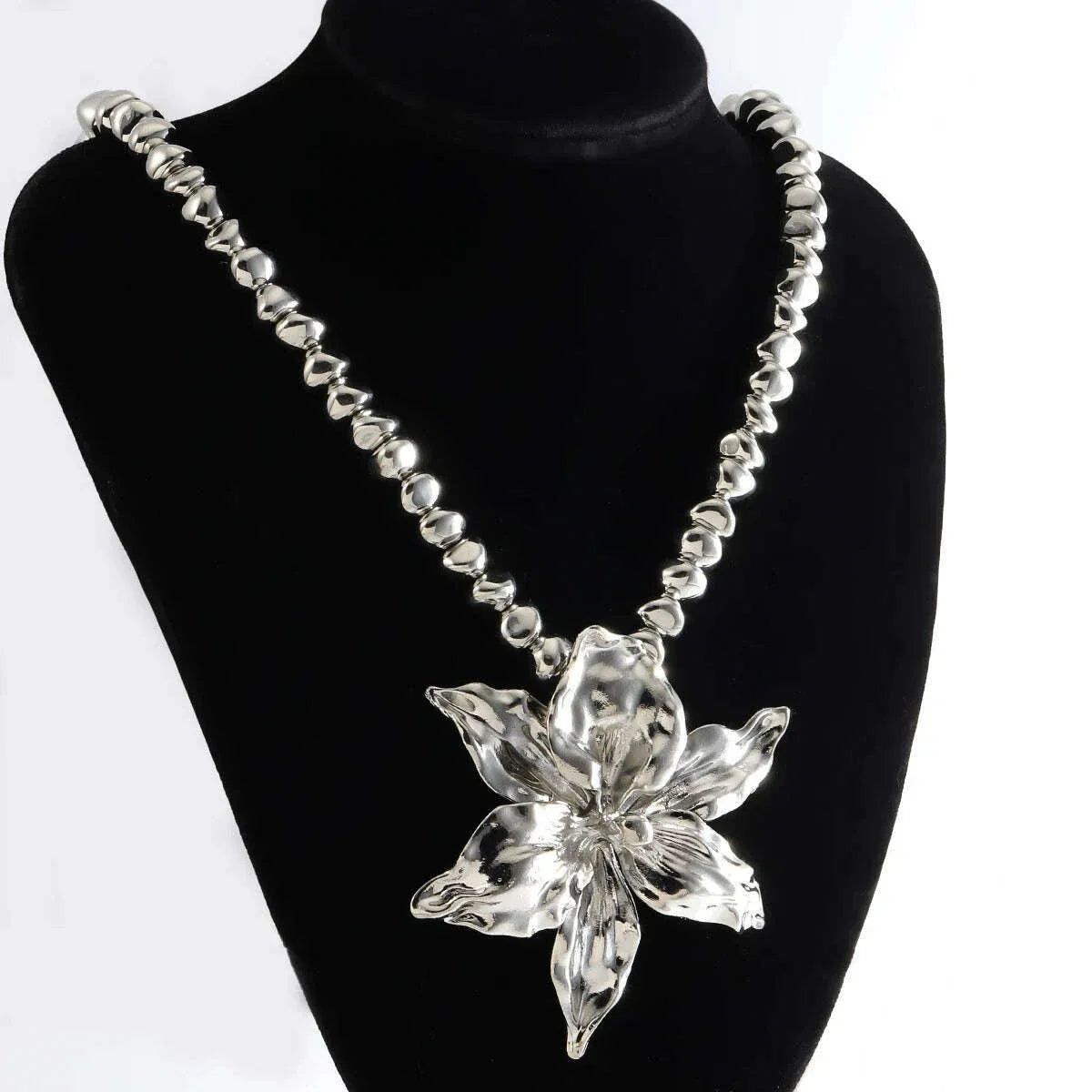 girlgo Zaa 2024 Alloy Flower CCB Beaded Necklace Exaggerated Elegant Banquet Wedding Women’s Jewelry