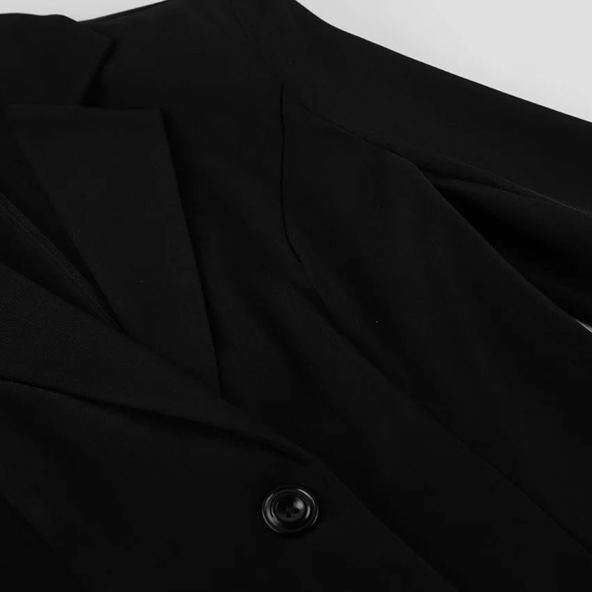 2025 Autumn and Winter New Fashion Black Small Suit Solid Jacket Design Sense Lace Splicing Commuting Long Sleeved Top Coat