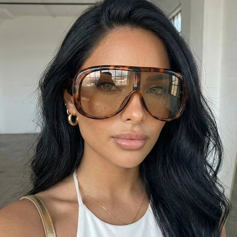 Oversized One Piece Large Frame Y2K Cat Eye Sunglasses for Women Men Retro Square Gradient Sun Glasses UV400 Decoration Shades