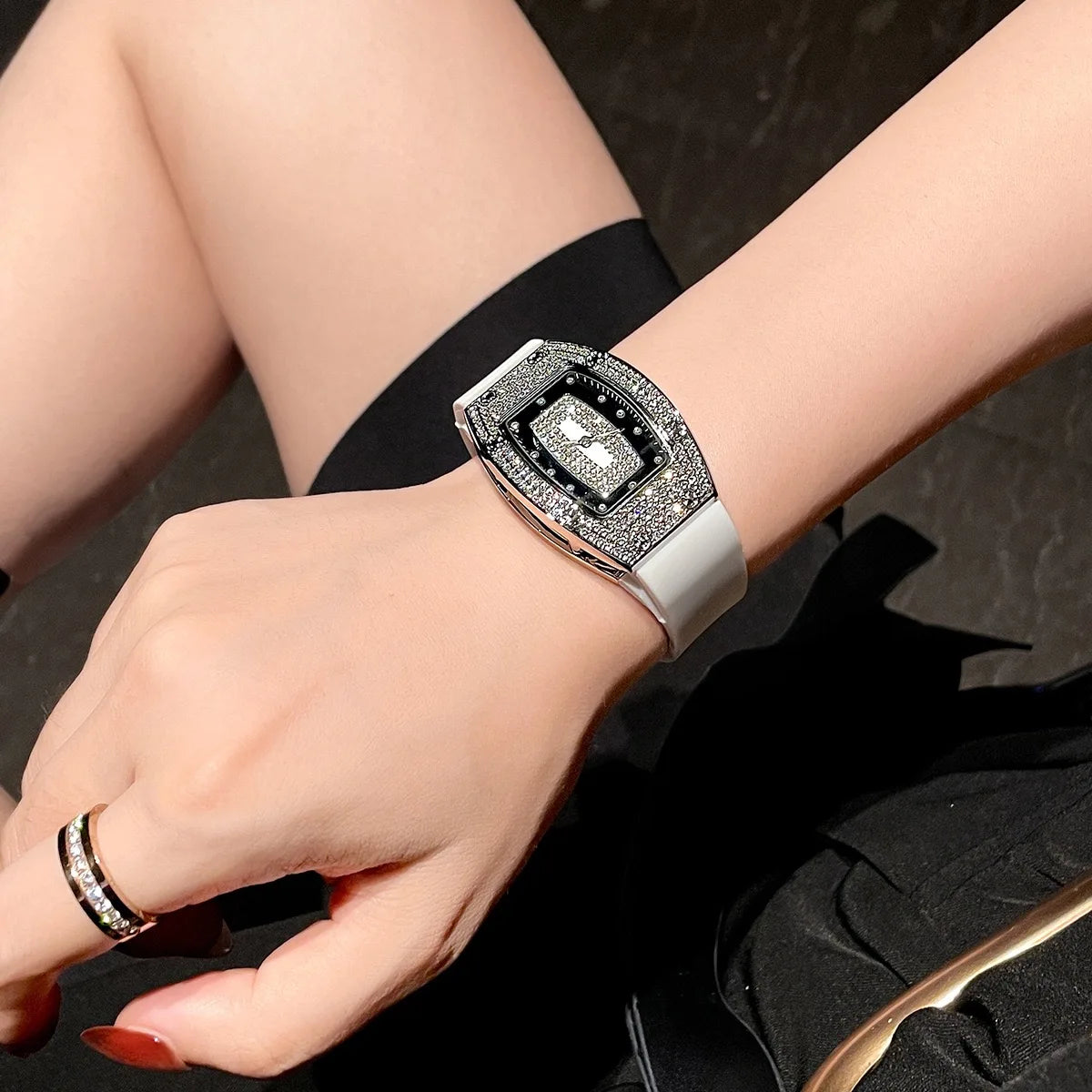 New Fashion Women Crystal Tonneau Watches For Woman Silicone Jelly Quartz Watch Students Gifts Reloj Mujer Ladies Wrist Watches
