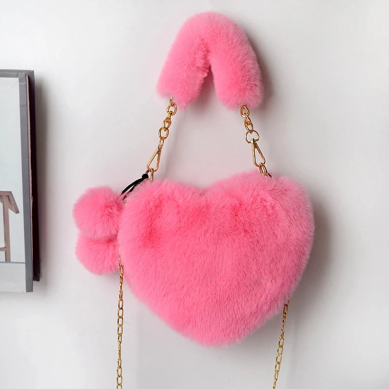 Large Capacity Fur Handbag Heart Shape Ladies Shoulder Bag Fashionable Cute Soft Zipper Closure Interior Phone Pocket
