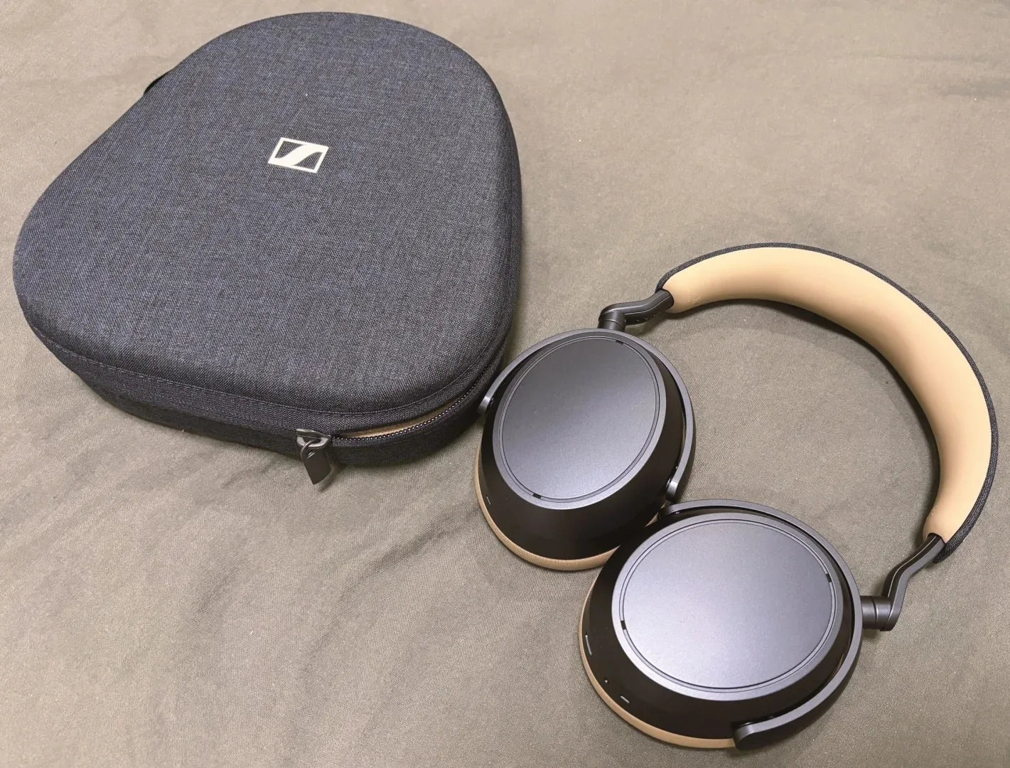 Sennheiser Momentum 4 Wireless Headphones Bluetooth 5.2 Adaptive Noise Cancellat 42mm Converter System 60 Hours Battery...