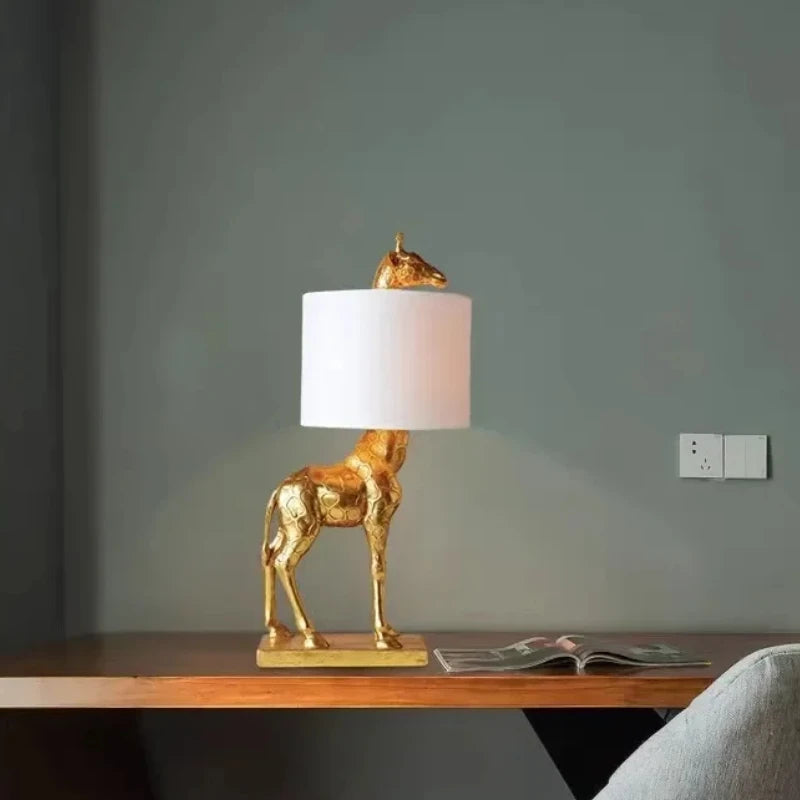 Factory Manufacture Designer Animal Resin Giraffe Table Lamp Gold Lamp Body Resin Animal Home Decor Night Lights E26/E27 Holder - Kimlud