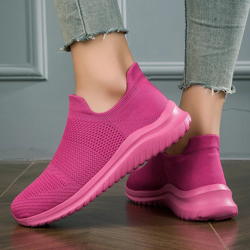 Men Shoes Sneakers Breathable Mesh Slip on Running Shoes Outdoor Non-Slip Couple Jogging Training Hiking Sports Shoes