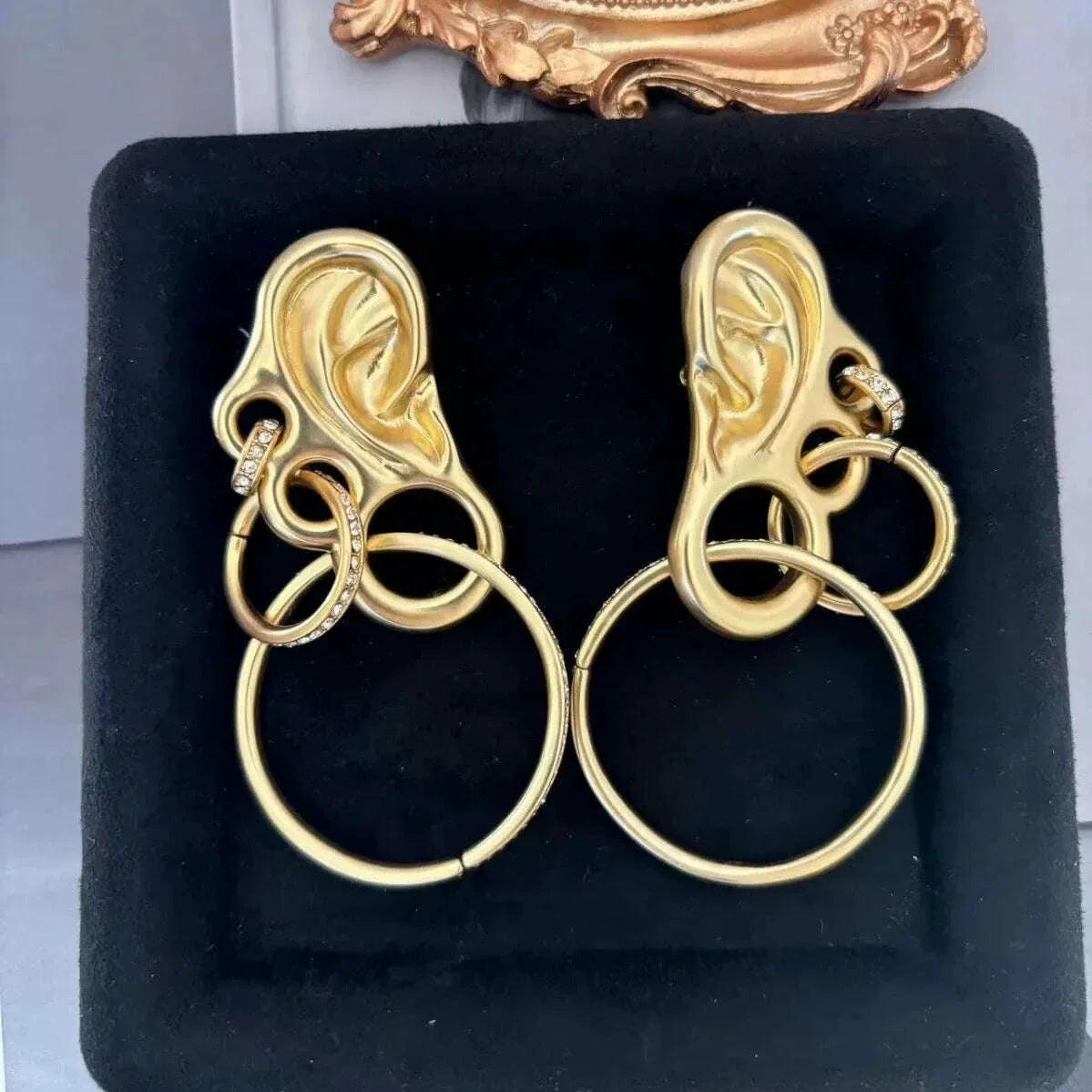 Fashion Luxury Exquisite Surreal Facial Elements Exaggerated Trend Ear Studs Niche design high-quality earrings for women