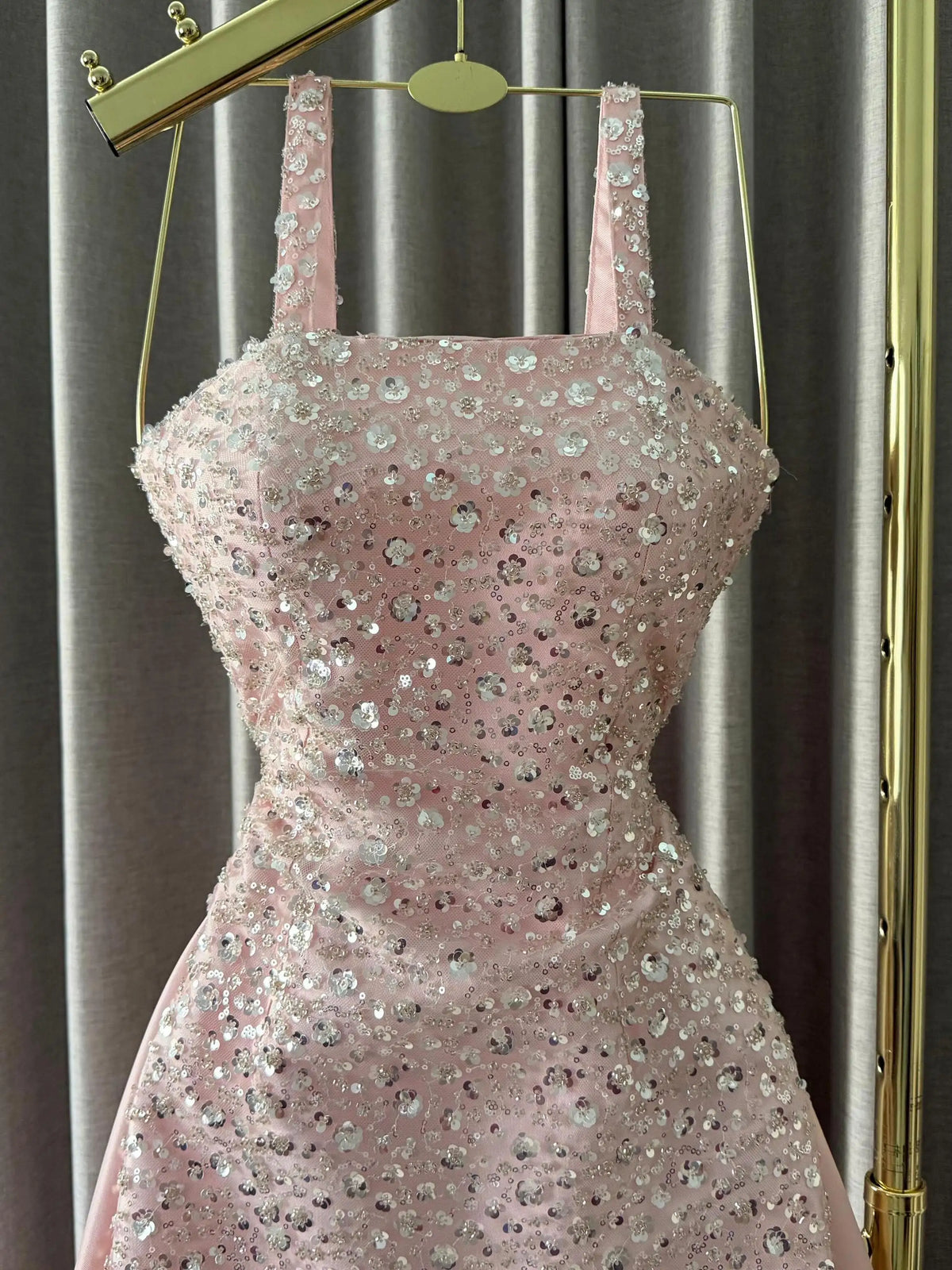 Ofherown Spaghetti Strap Pink Sequins Beaded Evening Dress Satin Train Long Prom Gown Wedding Party Formal Dress