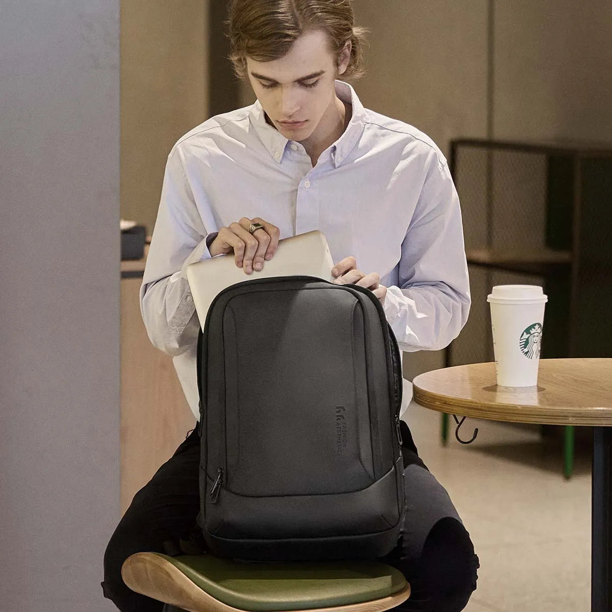 HK Men's Designer Laptop Bag Waterproof School Bags for College Boys Male Business Sports Travel Backpack Men With USB Charging