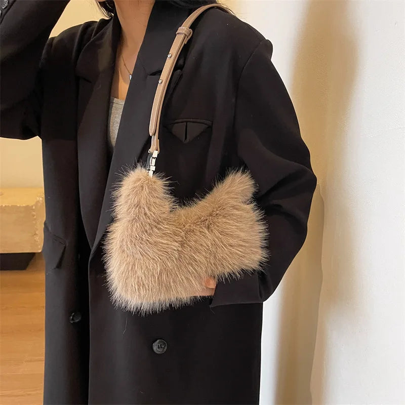 크로스백 여성 가방 2023 New Winter Trend Solid Color Plush Warm Fluffy Crossbody Bag Imitation Fox Hair Shoulder Bag Designer Handbag