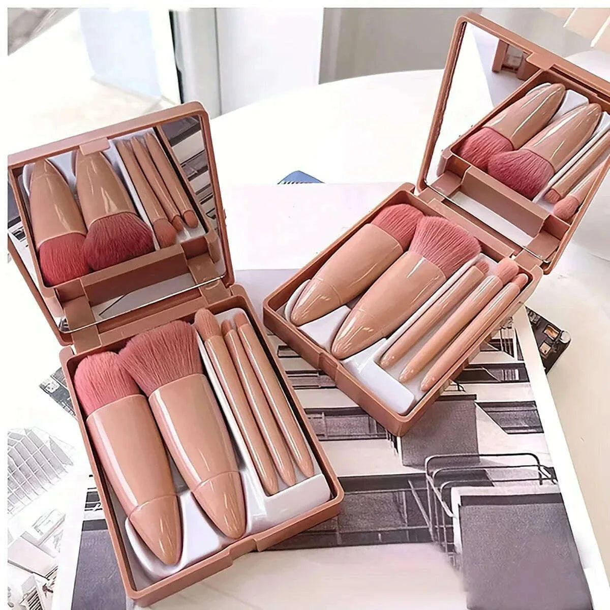 5Pcs Portable Makeup Brush Set With Mirror -  Foldable Travel Kit ,Mini Makeup Brush Set Travel Makeup Brush Set