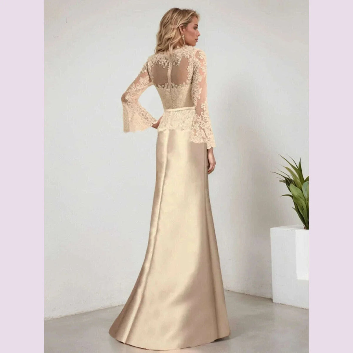 Elegant Sheath Wedding Guest Dress Scoop Neck Long Sleeve Satin Lace Beading Applique Sweep Train Prom Gown 2025 Free Customized