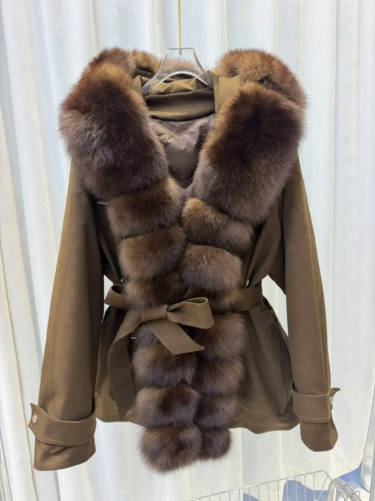 CXFS Luxury Real Fox Fur Hooded White Duck Down Jacket Women Suede Slim Parkas Winter Warm Thick Belted Elegant Fashion Coat