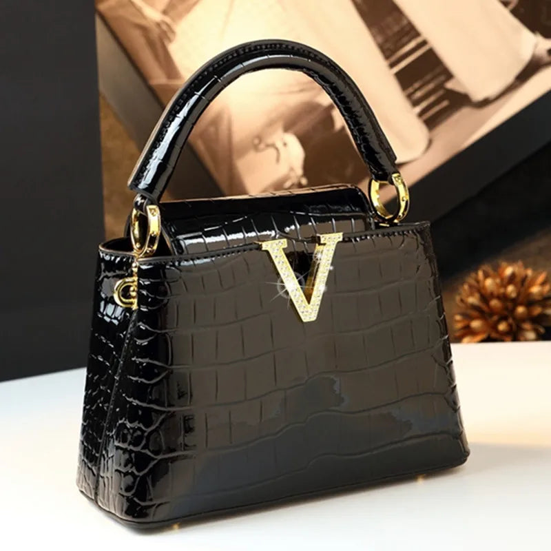 2025 New Crocodile Pattern Leather Women Handbags Luxury Fashion Small Shoulder Messenger Bag Portable Crossbody Shell...