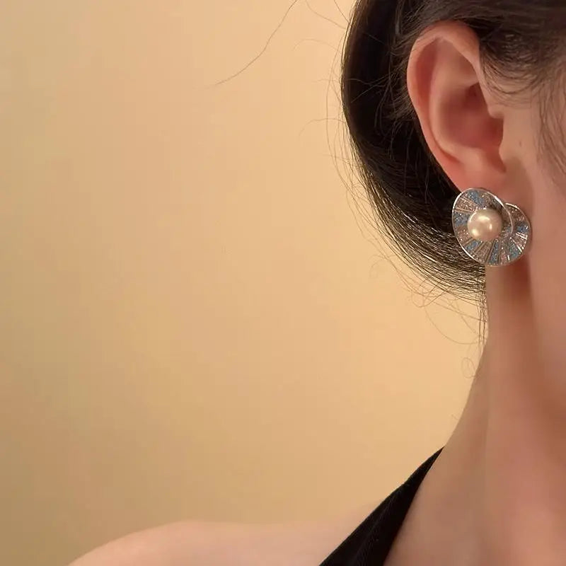 Light Luxury Personalized Elegant Blue Crystal Flower Stud Earrings For Women Fashion Simple Geometry Jewelry Party...