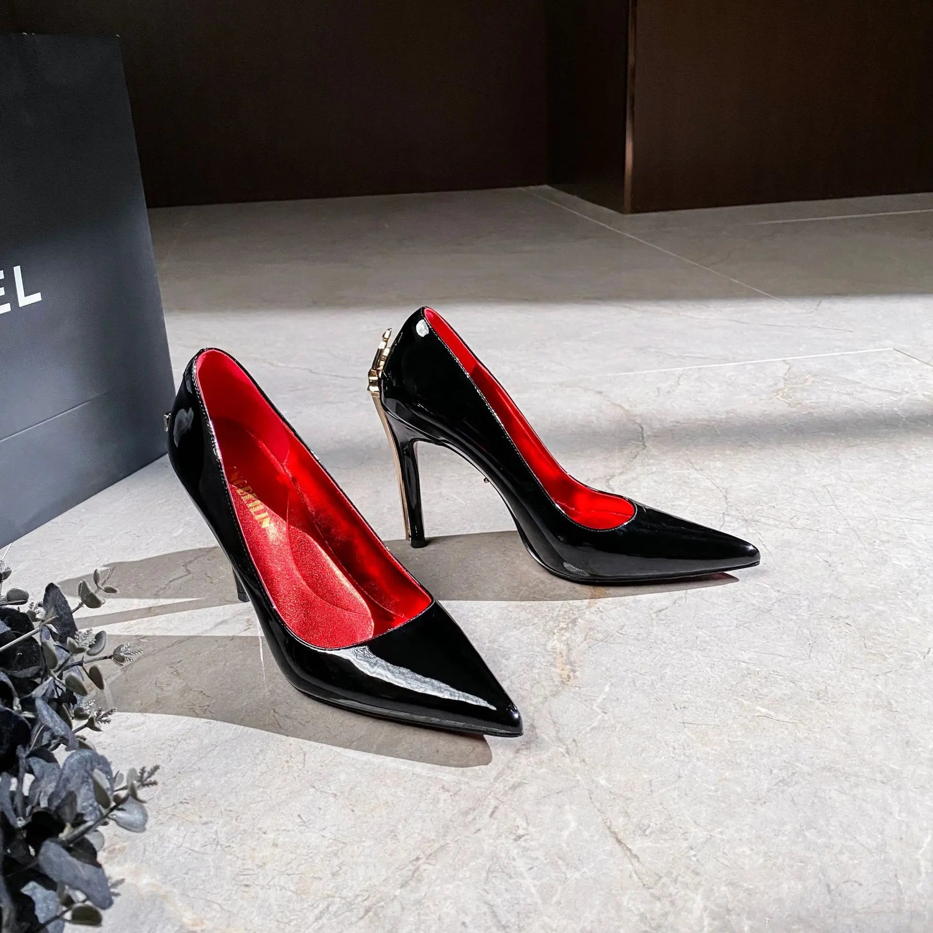 Luxury Designer Women Shoes Exquisite Metal Decoration Pointed Tip High Heels for Woman Elegant French Casual Shoe Zapatos Mujer - Kimlud