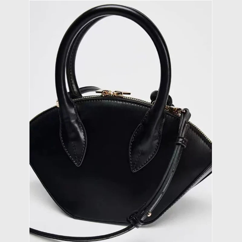 Luxury Designer Shoulder Bag Large Capacity Fashion Women Handbag New Trapezoid Trendy Crossbody Bag Fan-Shaped Bucket Bag - Kimlud