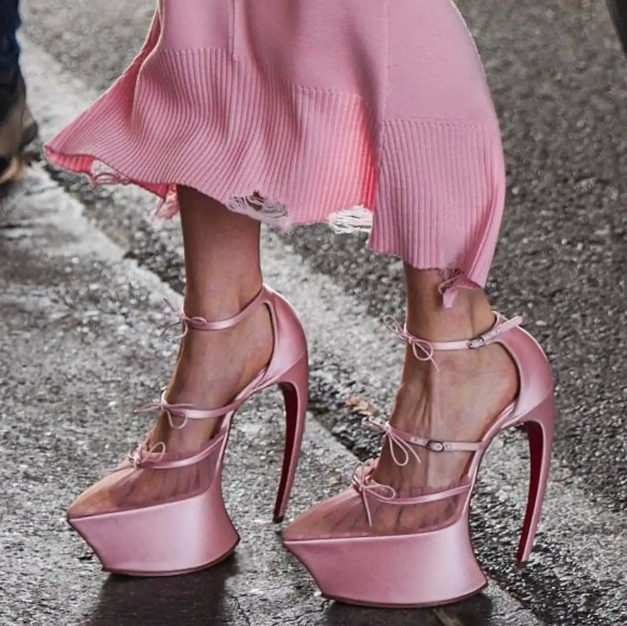 2026 Spring/Summer New Fashion Runway Satin Pink Ribbon Pointed-Toe Platform Stiletto Heel Ballet Bow High-Heeled Pump...