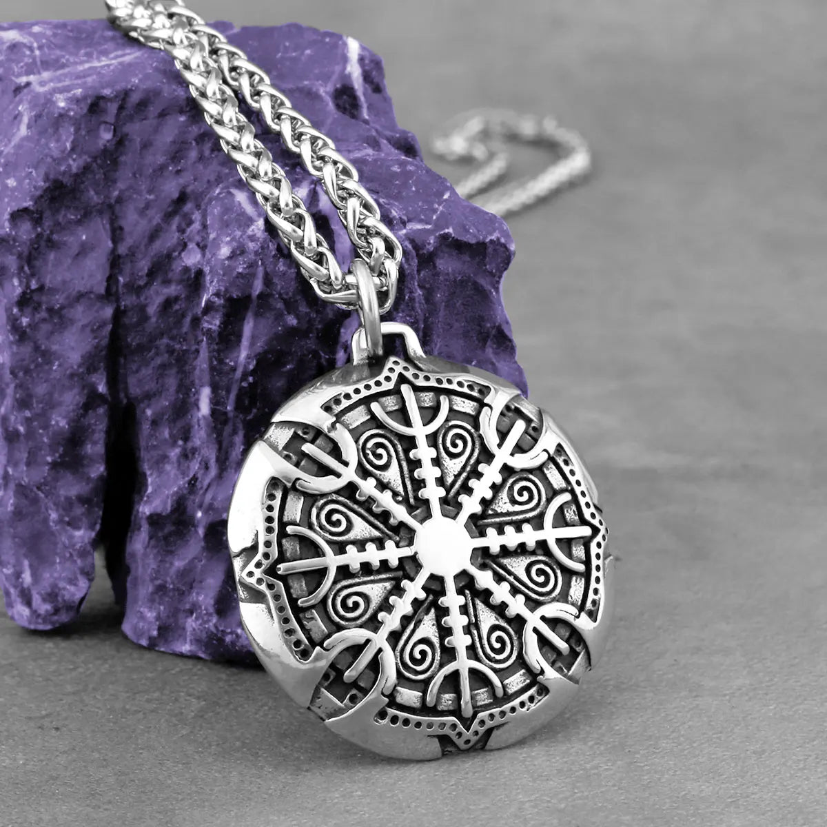 Viking Awe Helm Rune Necklace Stainless Steel Men Vegvisir Amulet Pendant Necklace Scandinavian Vintage Charm Jewelry Wholesale