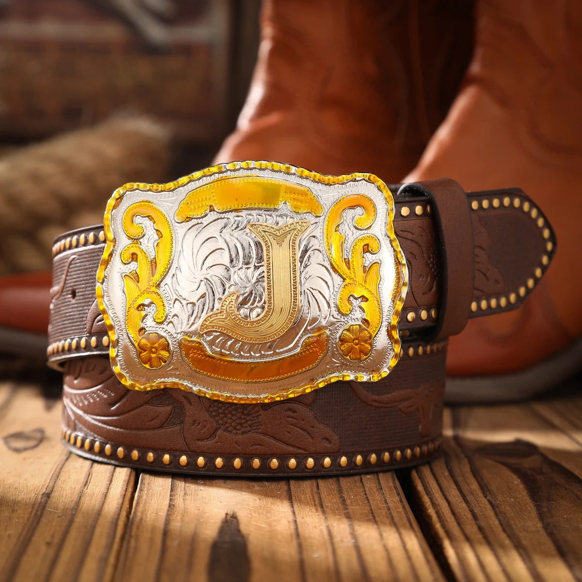 A men's and women's casual retro belt Western style! PU leather belt with metal buckle, suitable for daily work wear
