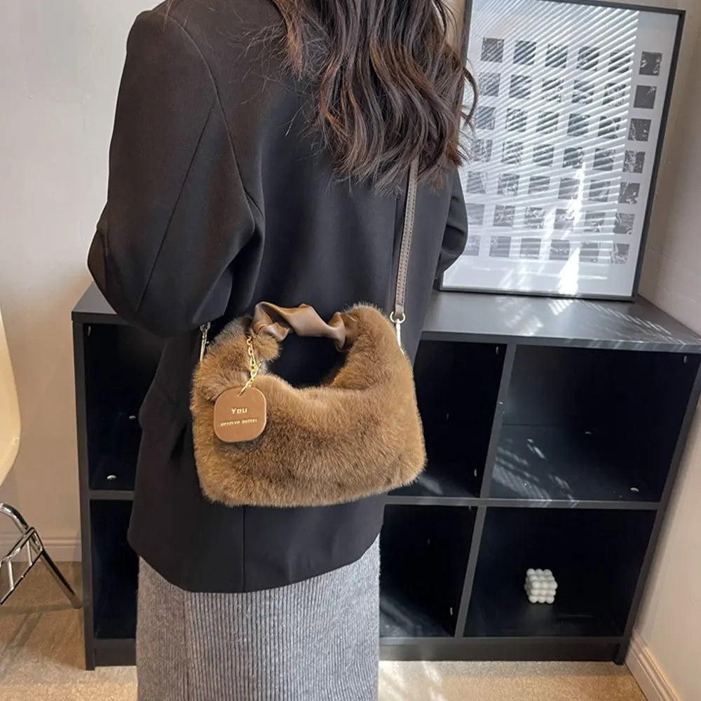 Fashionable Cute Plush Crossbody Bag for Women's Solid Color Soft Fluffy Handbag Autumn Winter Soft Plush Shoulder Bag