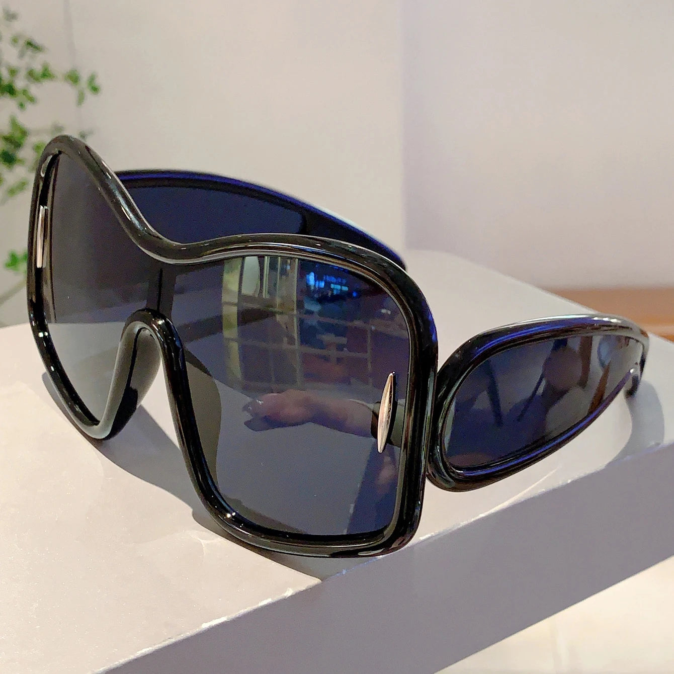 KAMMPT Trendy Square Designer Women's Shades Oversize Green Decoration Sunglasses Ins Brand Lady Sun Glasses for Driving Hiking - Kimlud