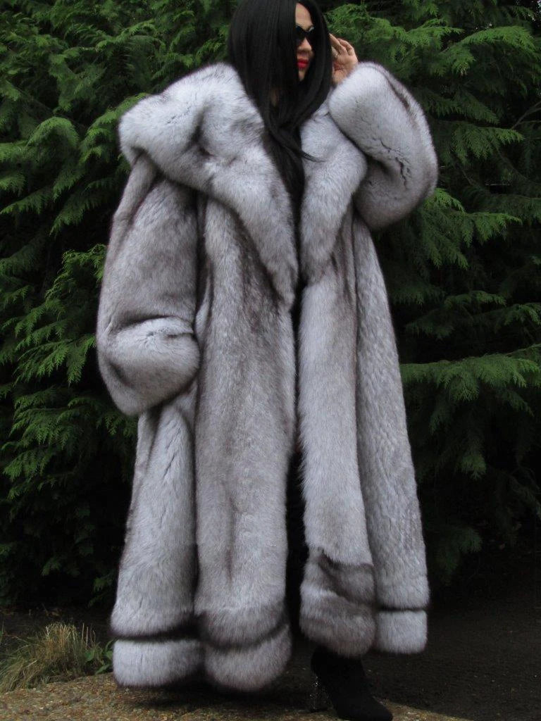 Winter Fashion Fomen's Fur Coat Long Hooded Women's Thick Thermal Coat Fluffy Faux Fox Fur Coat