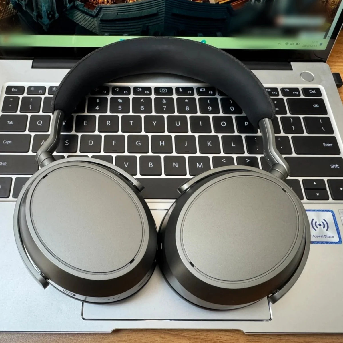 Sennheiser Momentum 4 Wireless Headphones Bluetooth 5.2 Adaptive Noise Cancellat 42mm Converter System 60 Hours Battery...