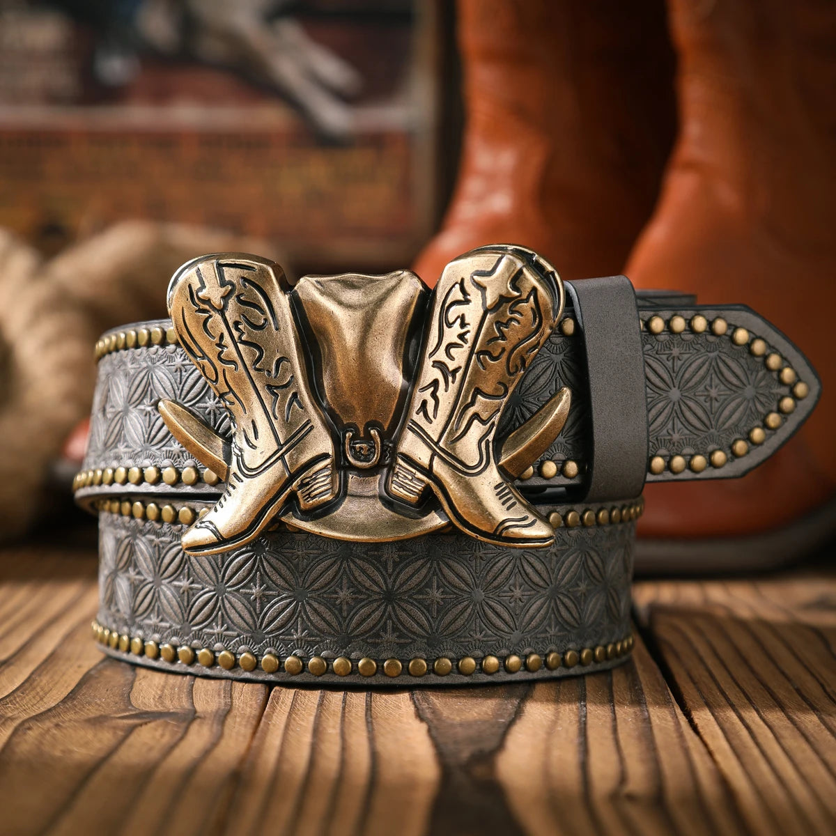A casual and retro belt, a waist accessory for Western-style clothing, metal buckle, PU belt, suitable for both men and...