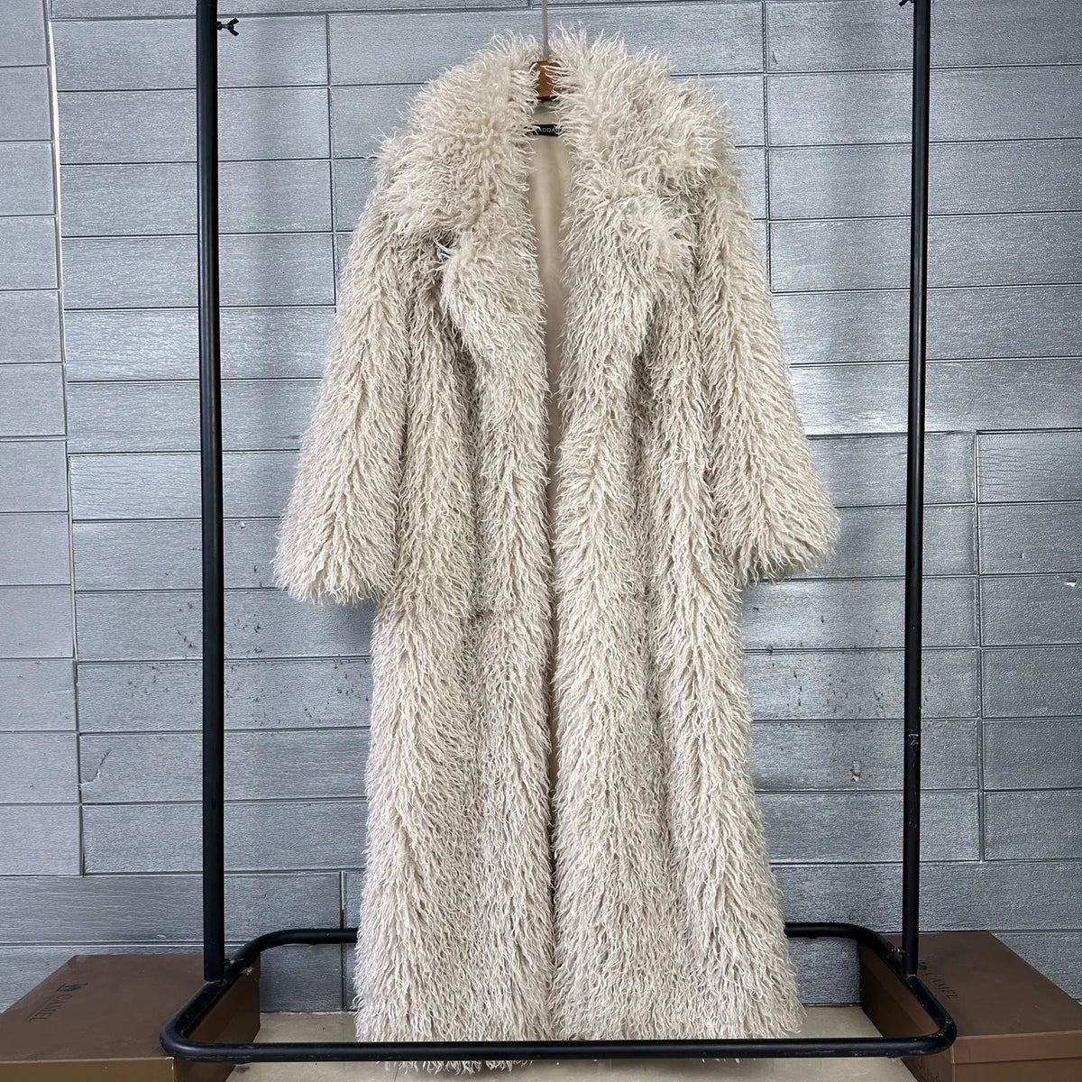 2025 Winter New Colorful Women's Furry Coat Rose Pink Faux Fur Coat Suit Collar Autumn Winter Thick Cardigan Long...