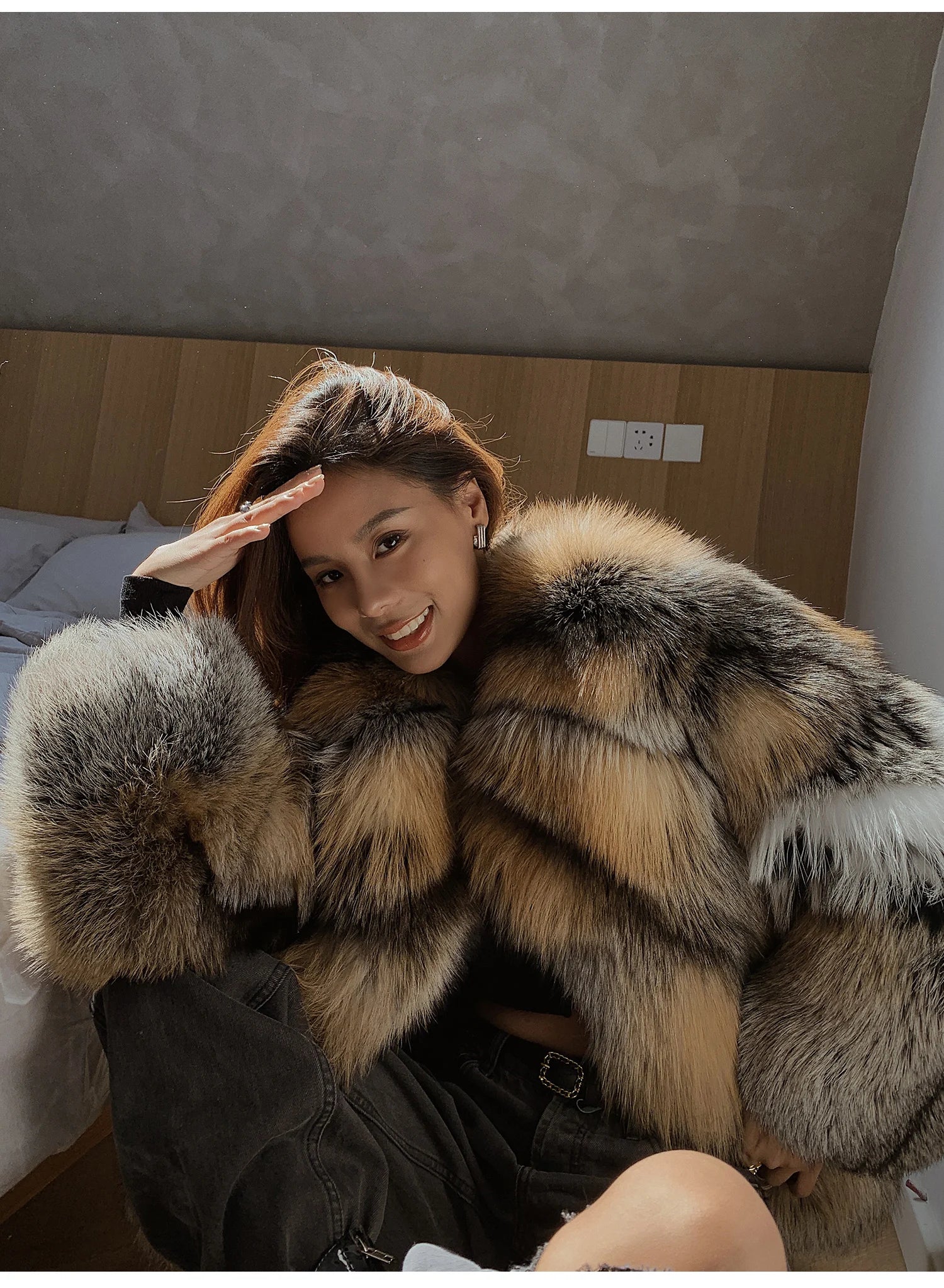 2023 New Real Natural Silver Fox Fur Coat Women Highend Quality Genuine Women Winter Luxury Female Jacket OuterwearLong Sleeve