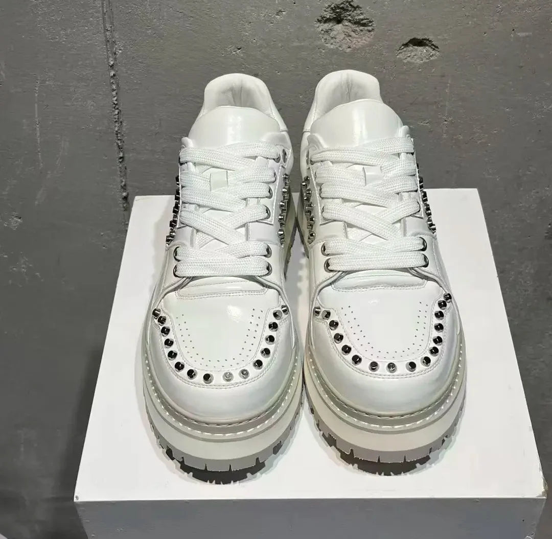 Men's Genuine Leather Casual Shoes White European Metal Rivet Design Board Shoes Thick Soled Trainers Height Increasing Sneakers